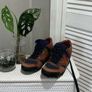 Women's Brown and Black Casual Shoes